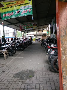 PGS (Pusat Grosir Sepatu) Kota Mojokerto
